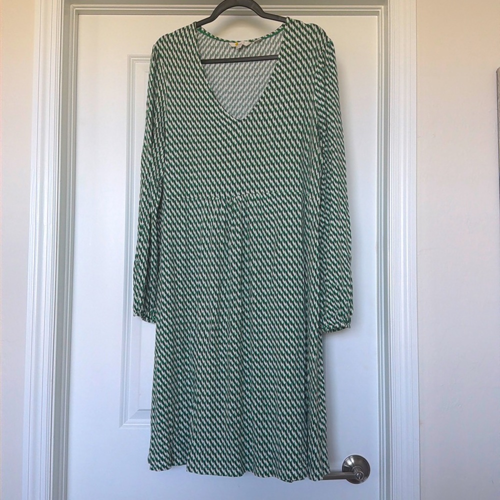 Boden Green Geometric Midi Dress- Long Sleeved US 16/18
